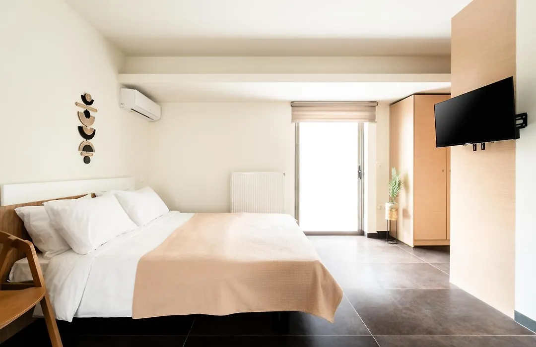 Elysee Apartment 9B-1